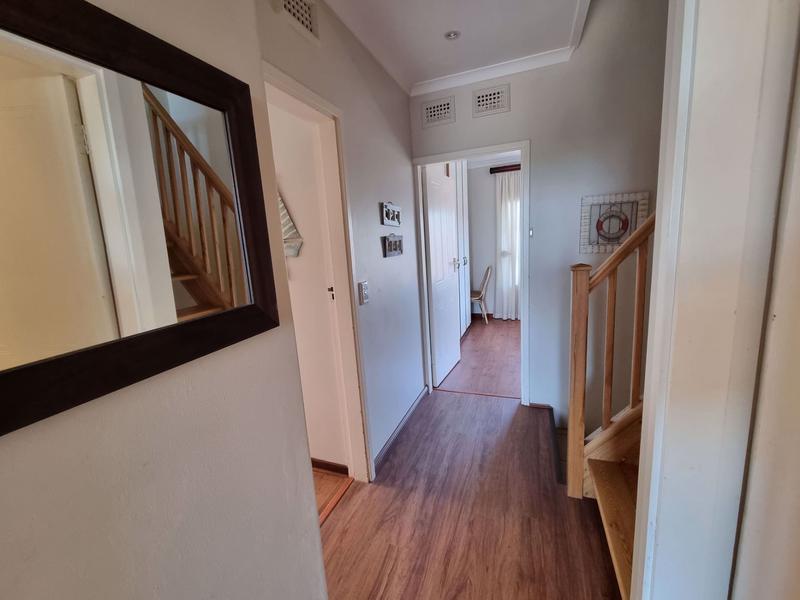 4 Bedroom Property for Sale in Hibberdene KwaZulu-Natal