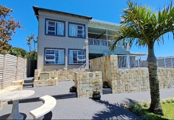 5 Bedroom Property for Sale in St Michaels On Sea KwaZulu-Natal
