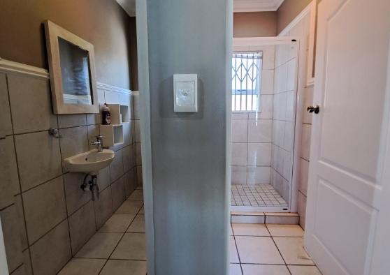 5 Bedroom Property for Sale in St Michaels On Sea KwaZulu-Natal