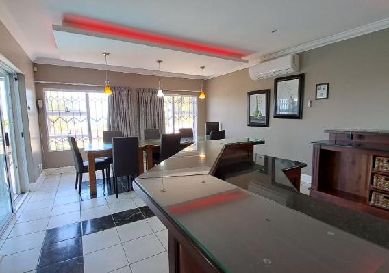5 Bedroom Property for Sale in St Michaels On Sea KwaZulu-Natal