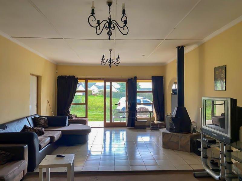 5 Bedroom Property for Sale in Underberg KwaZulu-Natal