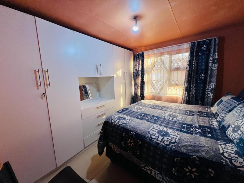 3 Bedroom Property for Sale in Kwamashu KwaZulu-Natal