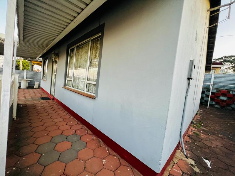 3 Bedroom Property for Sale in Kwamashu KwaZulu-Natal