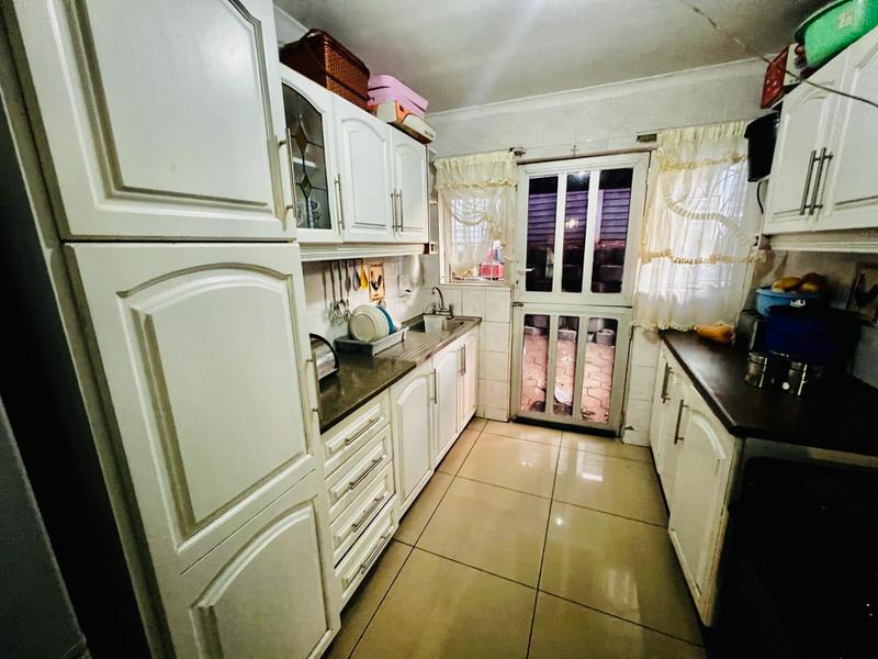 3 Bedroom Property for Sale in Kwamashu KwaZulu-Natal