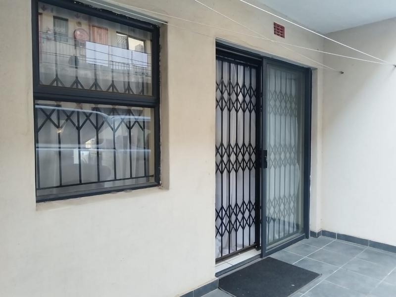 2 Bedroom Property for Sale in Newlands East KwaZulu-Natal