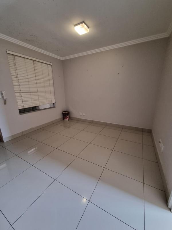 To Let 1 Bedroom Property for Rent in Umhlanga Ridge KwaZulu-Natal