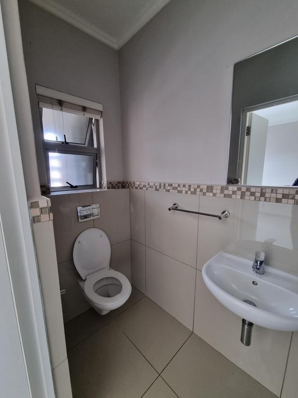 To Let 1 Bedroom Property for Rent in Umhlanga Ridge KwaZulu-Natal
