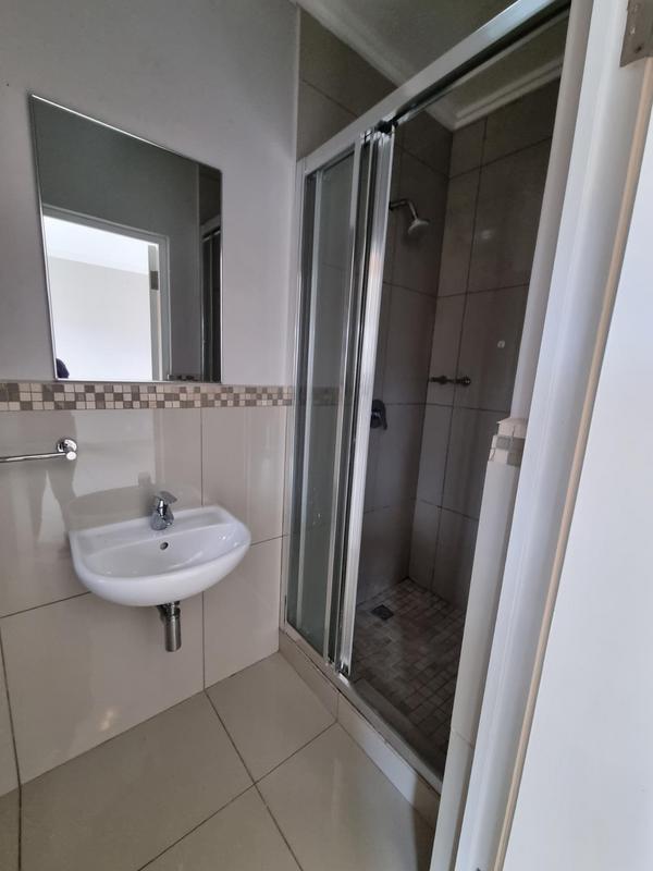 To Let 1 Bedroom Property for Rent in Umhlanga Ridge KwaZulu-Natal