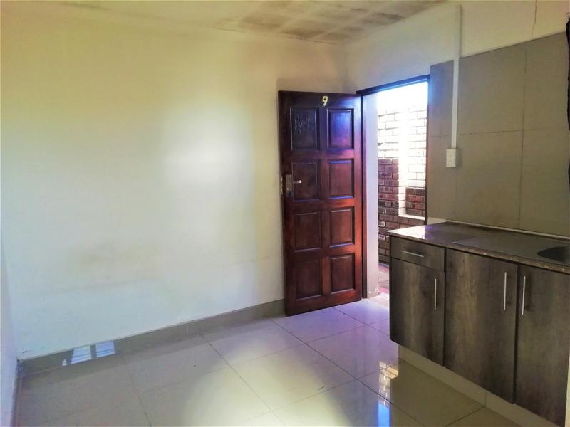 To Let 1 Bedroom Property for Rent in Scottburgh KwaZulu-Natal