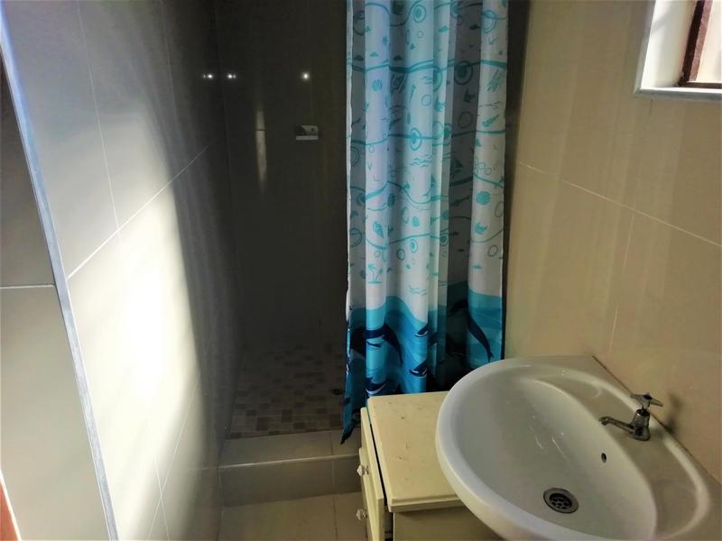 To Let 1 Bedroom Property for Rent in Scottburgh KwaZulu-Natal