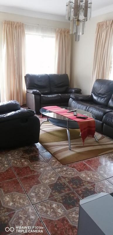 To Let 3 Bedroom Property for Rent in Montclair KwaZulu-Natal