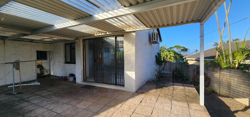To Let 3 Bedroom Property for Rent in Scottburgh KwaZulu-Natal