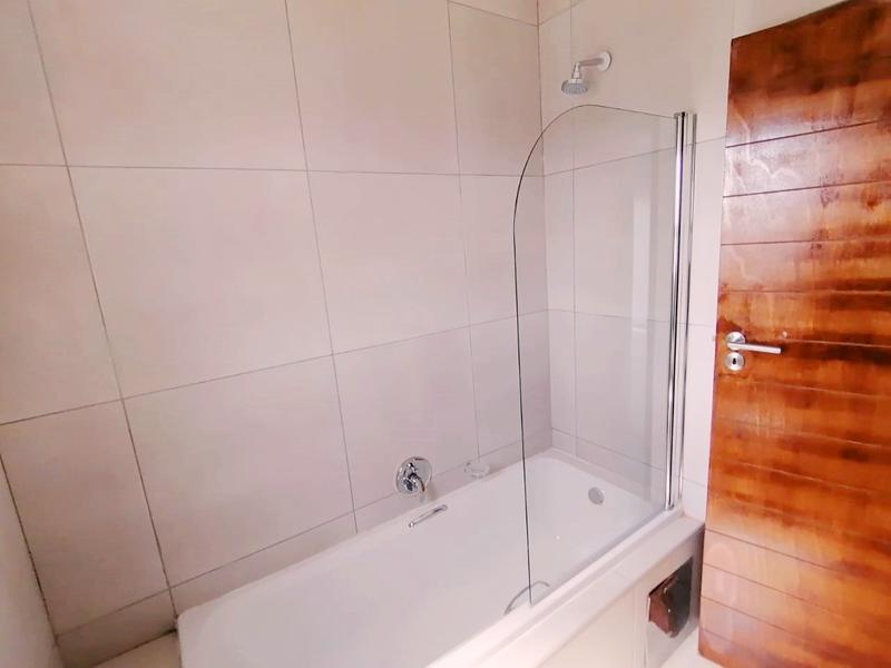 To Let 2 Bedroom Property for Rent in Bluff KwaZulu-Natal