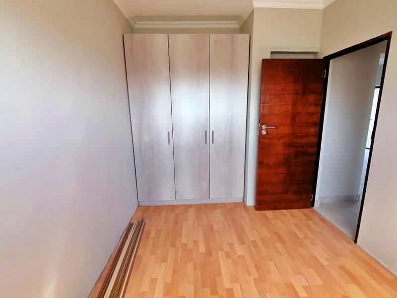 To Let 2 Bedroom Property for Rent in Bluff KwaZulu-Natal