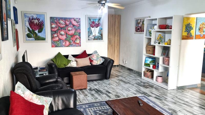 4 Bedroom Property for Sale in Ballitoville KwaZulu-Natal