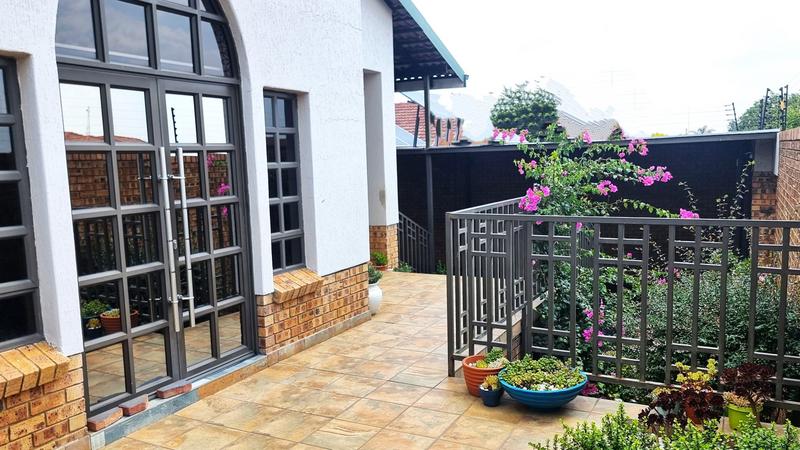 4 Bedroom Property for Sale in Ballitoville KwaZulu-Natal