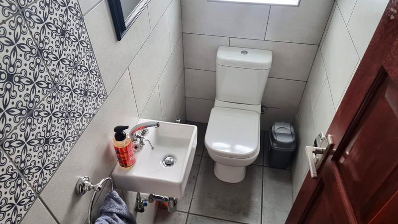 4 Bedroom Property for Sale in Ballitoville KwaZulu-Natal