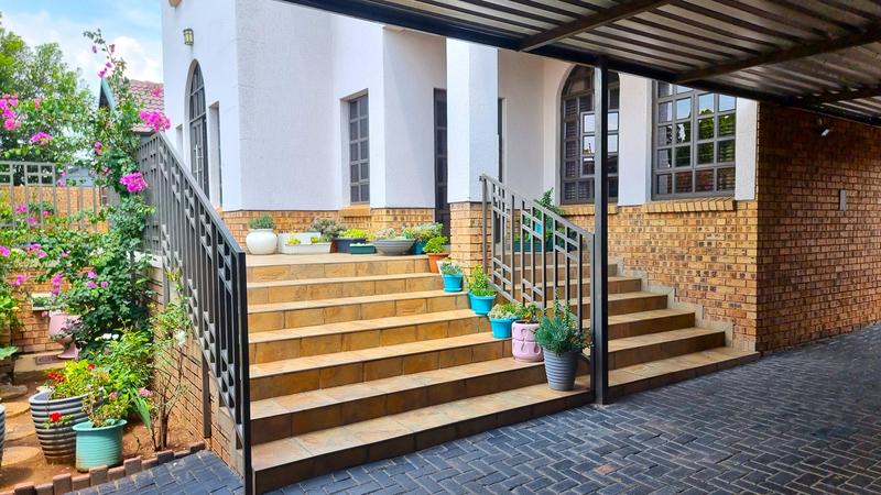 4 Bedroom Property for Sale in Ballitoville KwaZulu-Natal