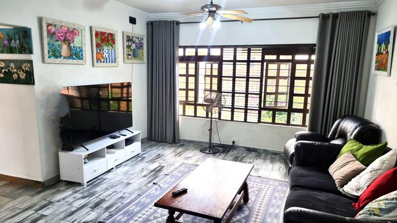 4 Bedroom Property for Sale in Ballitoville KwaZulu-Natal