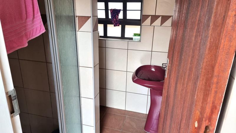 4 Bedroom Property for Sale in Ballitoville KwaZulu-Natal