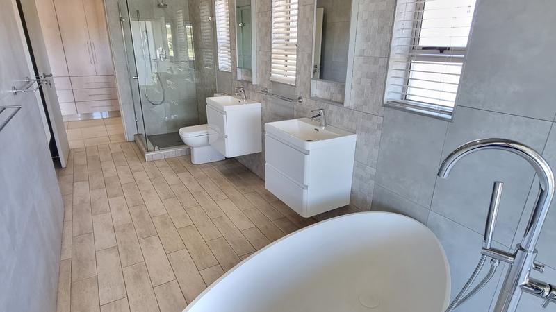 5 Bedroom Property for Sale in Jozini Rural KwaZulu-Natal