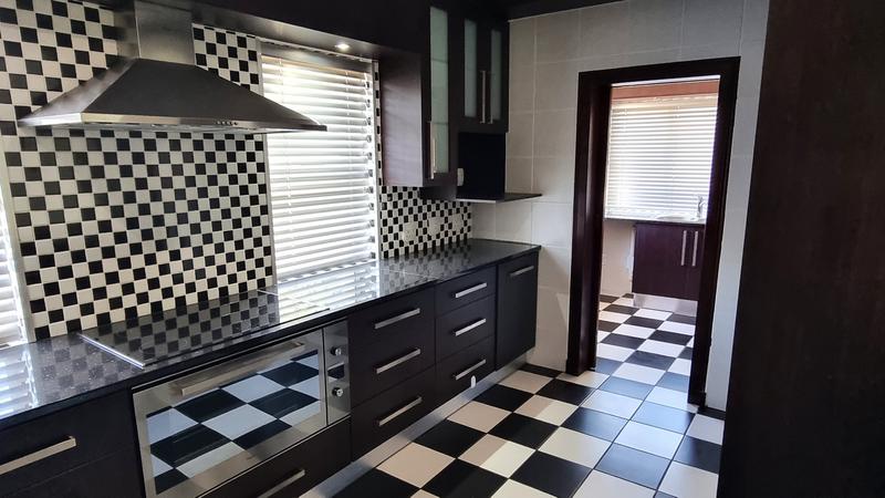 5 Bedroom Property for Sale in Jozini Rural KwaZulu-Natal