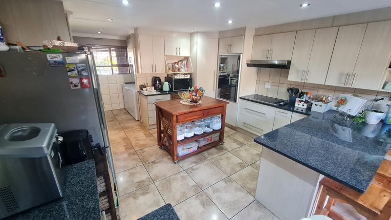 4 Bedroom Property for Sale in Jozini Rural KwaZulu-Natal