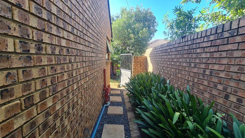4 Bedroom Property for Sale in Jozini Rural KwaZulu-Natal