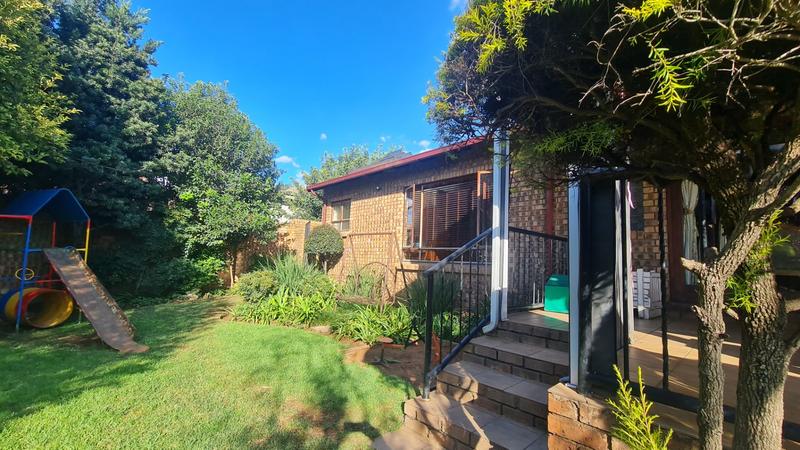 4 Bedroom Property for Sale in Jozini Rural KwaZulu-Natal