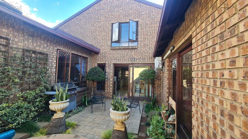 4 Bedroom Property for Sale in Jozini Rural KwaZulu-Natal