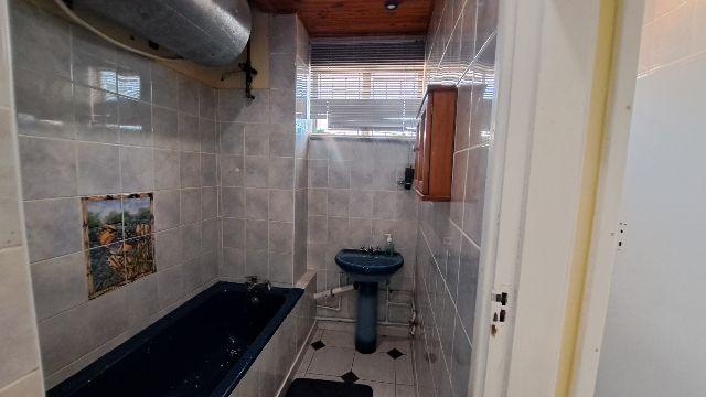 To Let 2 Bedroom Property for Rent in Saiccor Village KwaZulu-Natal