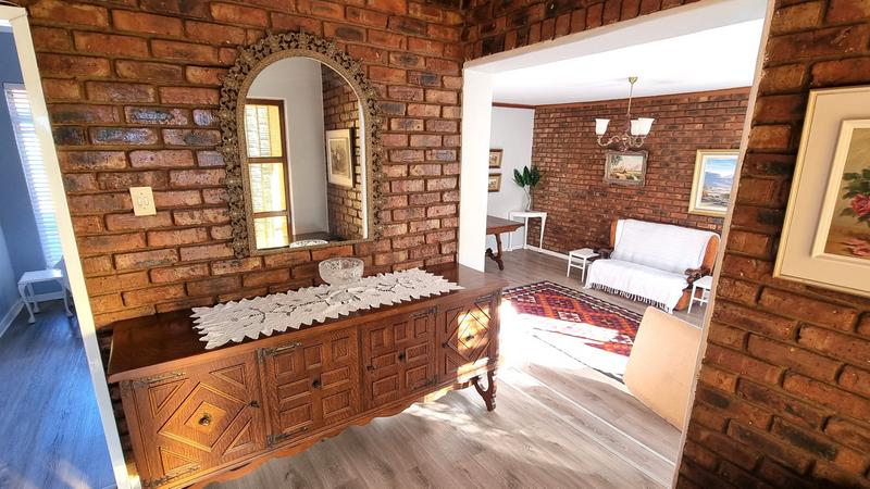 5 Bedroom Property for Sale in Ballito Central KwaZulu-Natal