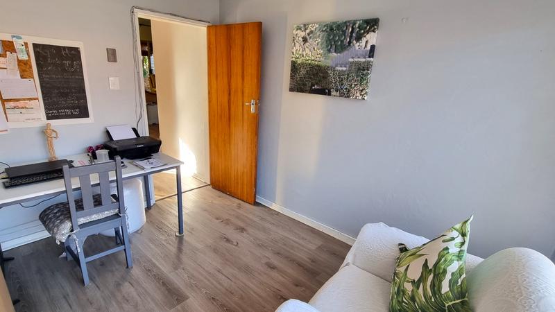 5 Bedroom Property for Sale in Ballito Central KwaZulu-Natal