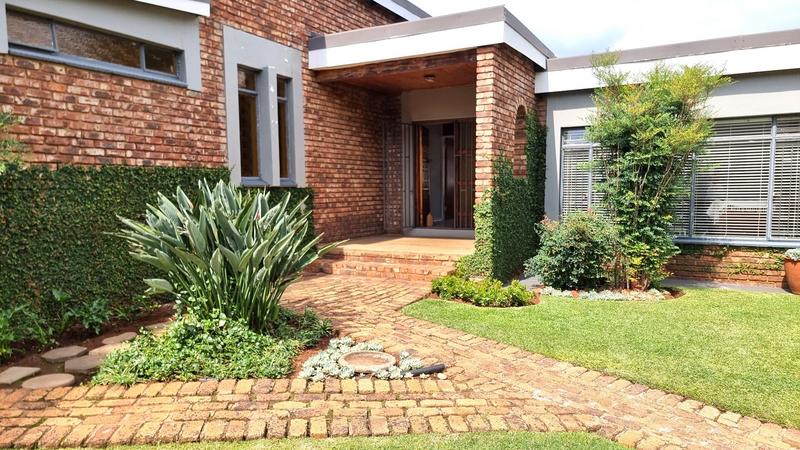 5 Bedroom Property for Sale in Ballito Central KwaZulu-Natal