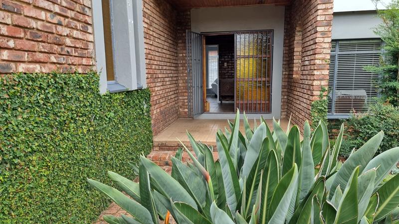 5 Bedroom Property for Sale in Ballito Central KwaZulu-Natal