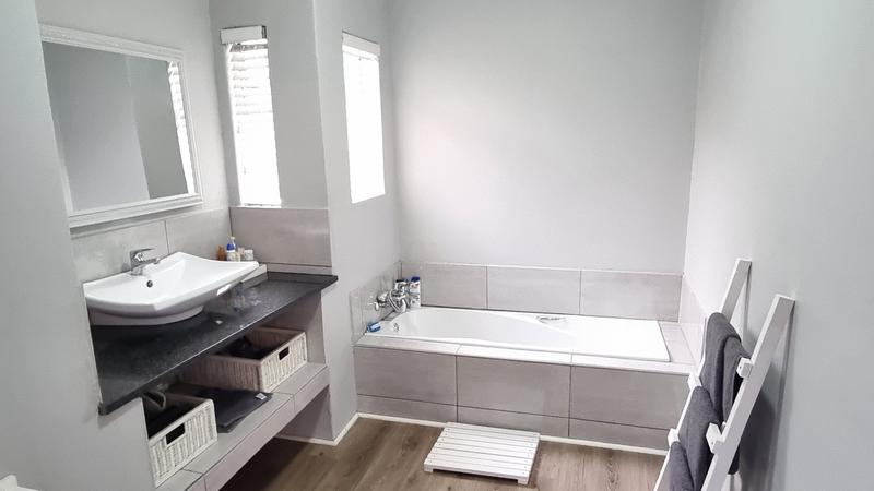 5 Bedroom Property for Sale in Ballito Central KwaZulu-Natal