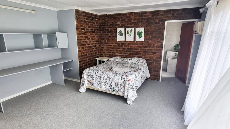 5 Bedroom Property for Sale in Ballito Central KwaZulu-Natal