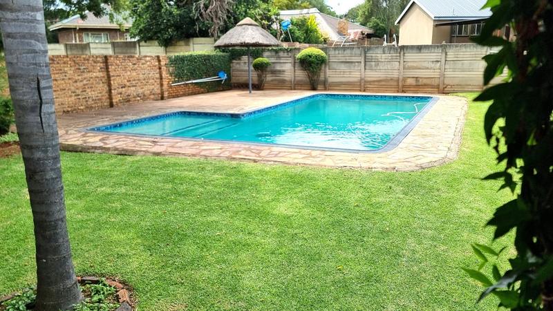 5 Bedroom Property for Sale in Ballito Central KwaZulu-Natal