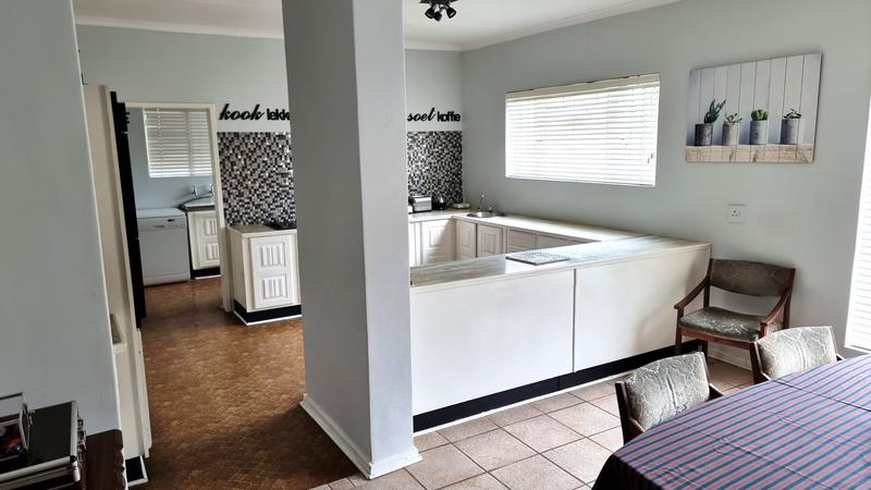 5 Bedroom Property for Sale in Ballito Central KwaZulu-Natal