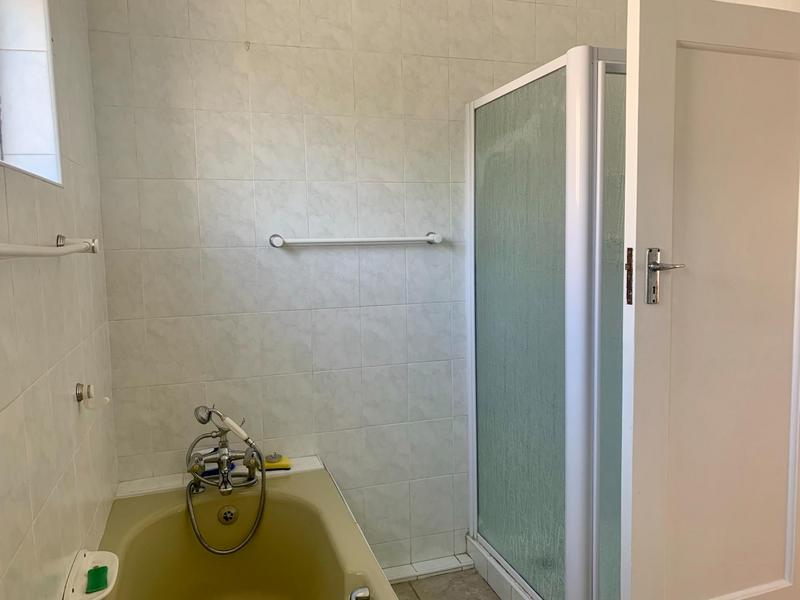 2 Bedroom Property for Sale in Essenwood KwaZulu-Natal