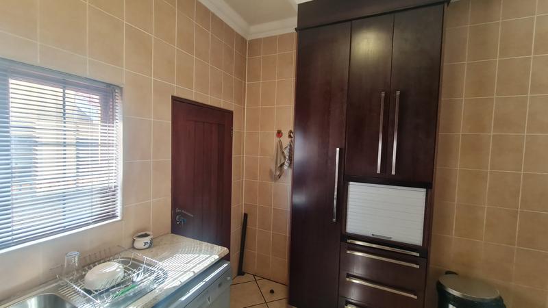 4 Bedroom Property for Sale in Jozini Rural KwaZulu-Natal