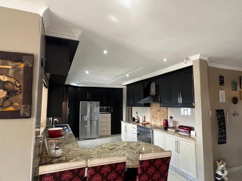 3 Bedroom Property for Sale in Northdene KwaZulu-Natal