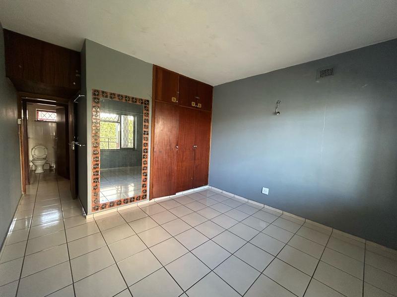 2 Bedroom Property for Sale in Margate KwaZulu-Natal