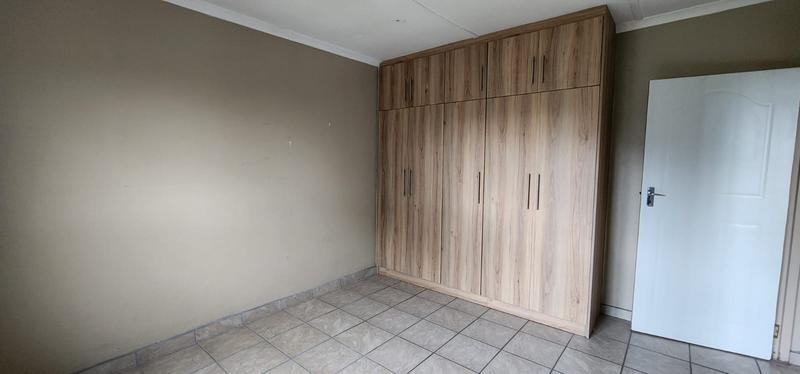 2 Bedroom Property for Sale in Umkomaas KwaZulu-Natal