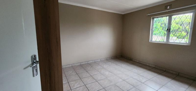 2 Bedroom Property for Sale in Umkomaas KwaZulu-Natal