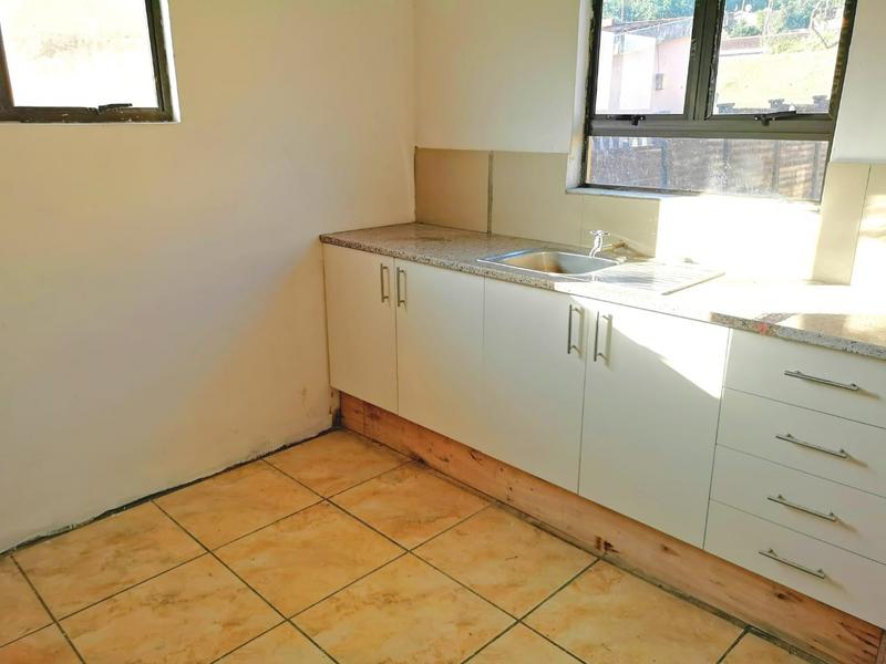 To Let 3 Bedroom Property for Rent in Umlazi KwaZulu-Natal