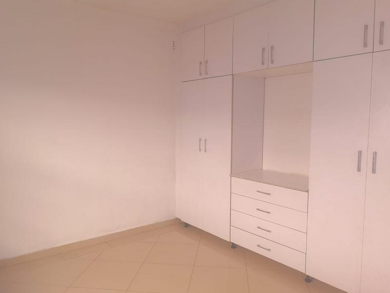 To Let 3 Bedroom Property for Rent in Umlazi KwaZulu-Natal