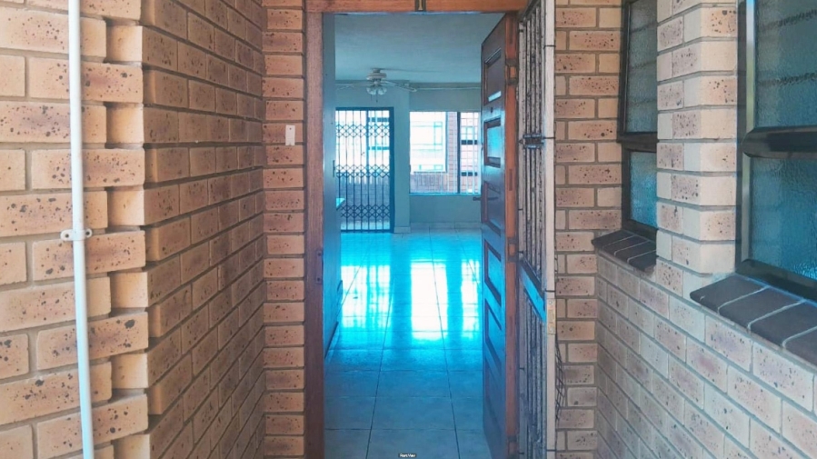 3 Bedroom Property for Sale in Amanzimtoti KwaZulu-Natal