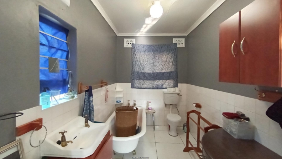 3 Bedroom Property for Sale in Amanzimtoti KwaZulu-Natal
