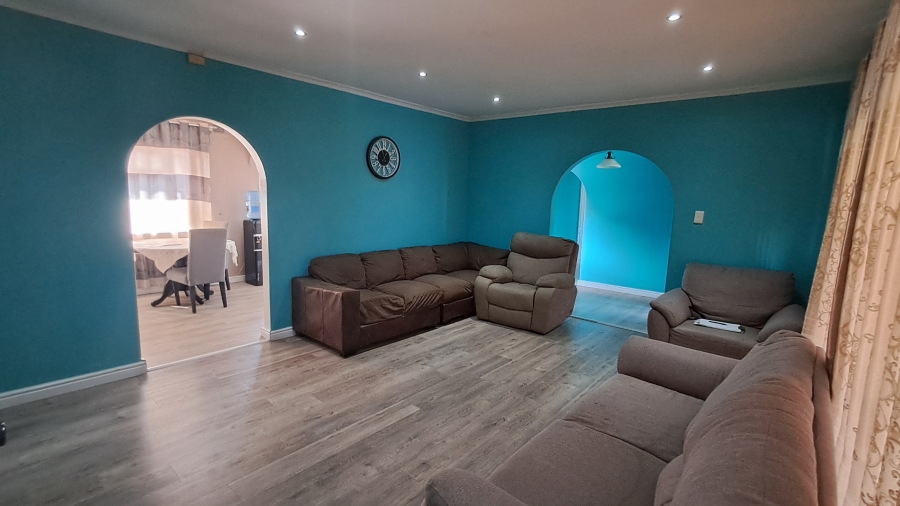 4 Bedroom Property for Sale in Northdene KwaZulu-Natal